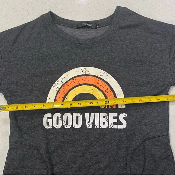 TeCrew Grey 🧡Good Vibes🧡 Ladies Large (L) sweatshirt w/ Pockets - Picture 3 of 5